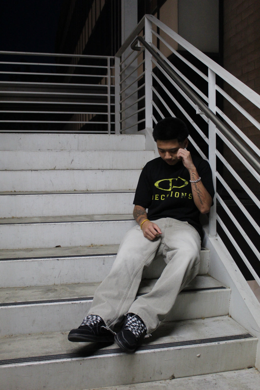 "DD" TEE