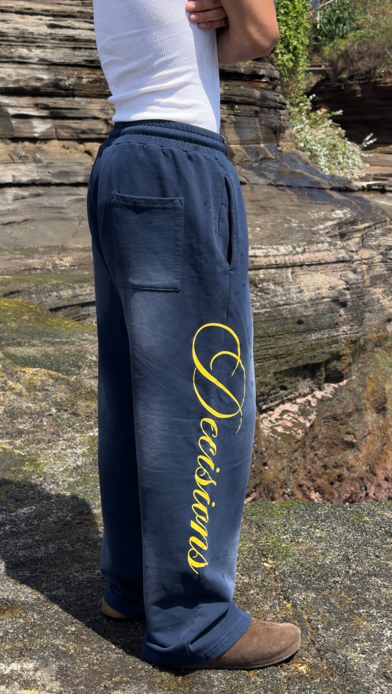 "SCRIPT" SWEATPANTS